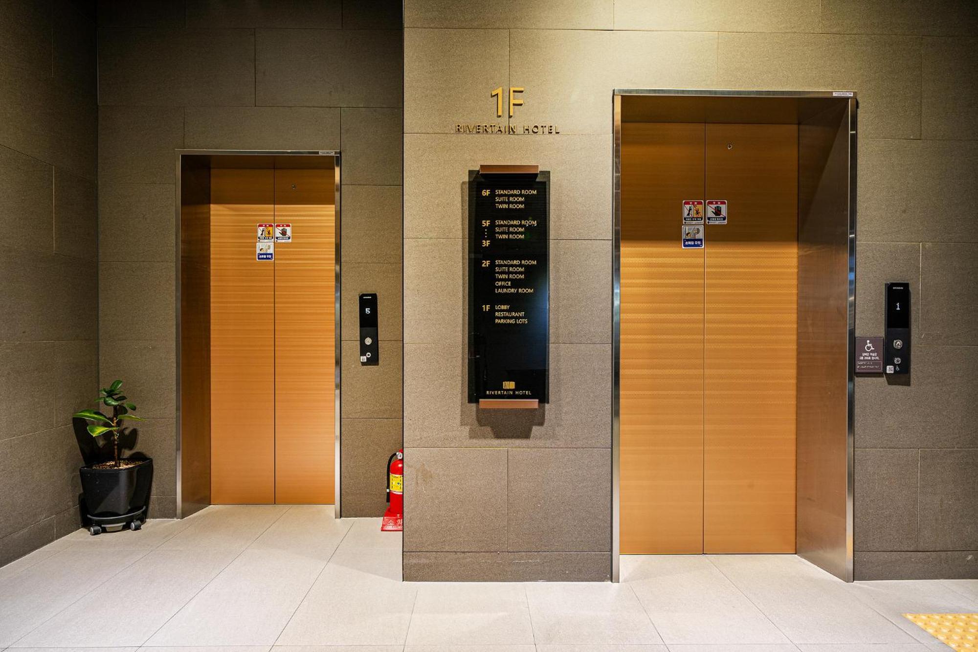 ริเวอร์เทน โฮเต็ล คย็องจู Hotel คยองจู ภายนอก รูปภาพ